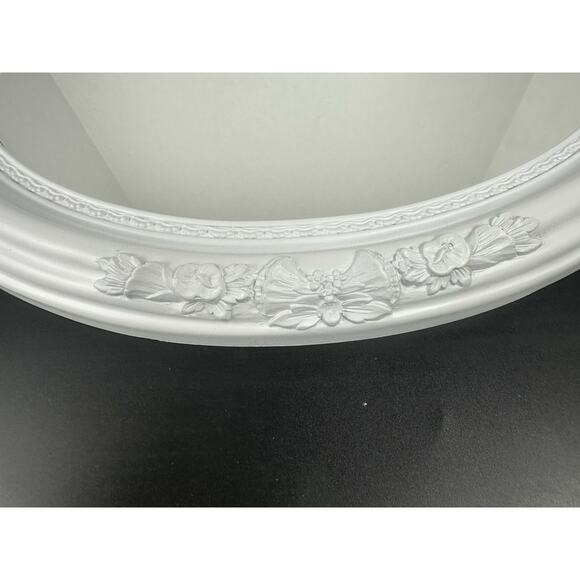 1960s Recessed Oval Framed Shabby Chic Oval Mirror Ornate White General - Picture 3 of 7